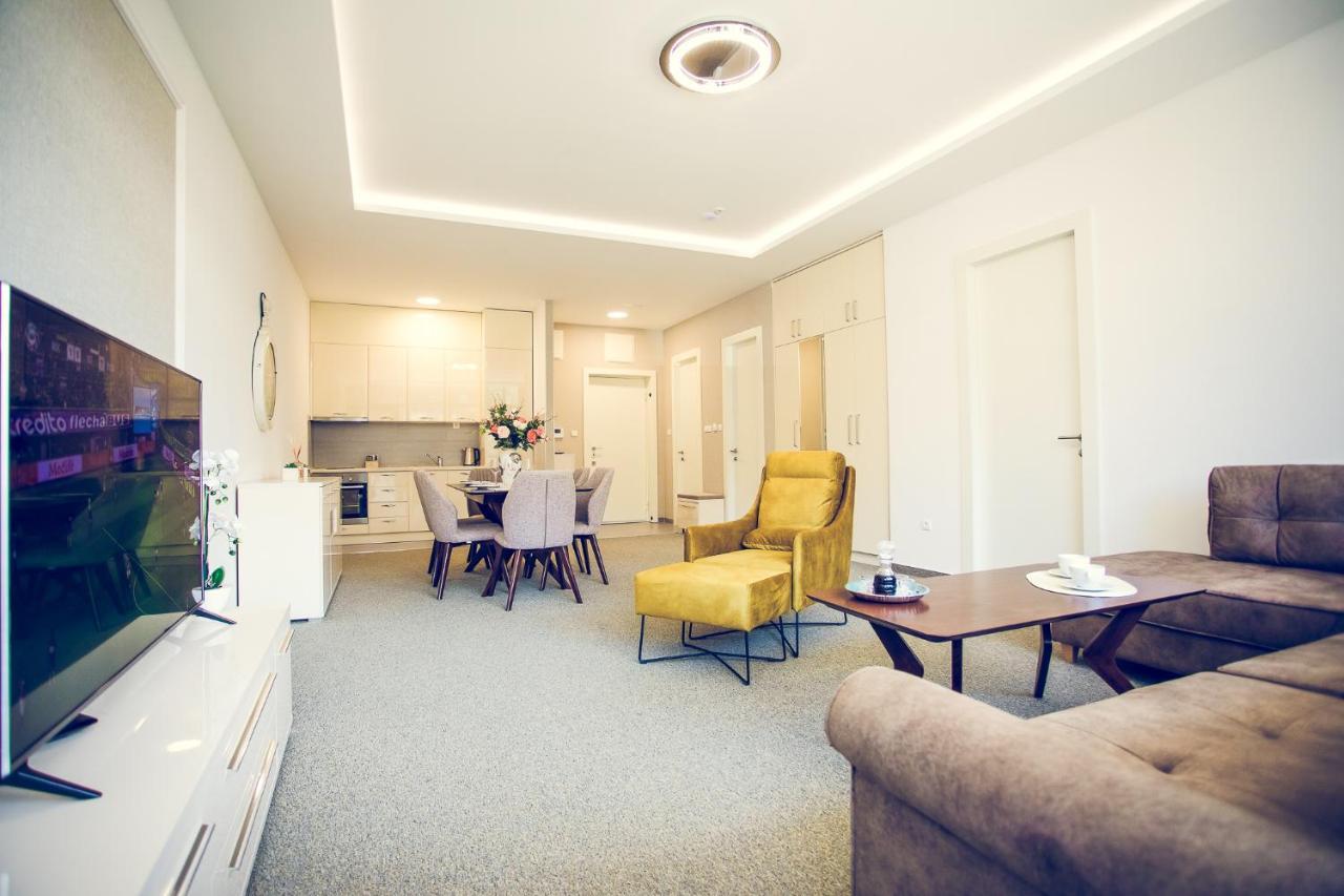 Apartmani Sl Luxury Banja Luka Exterior foto